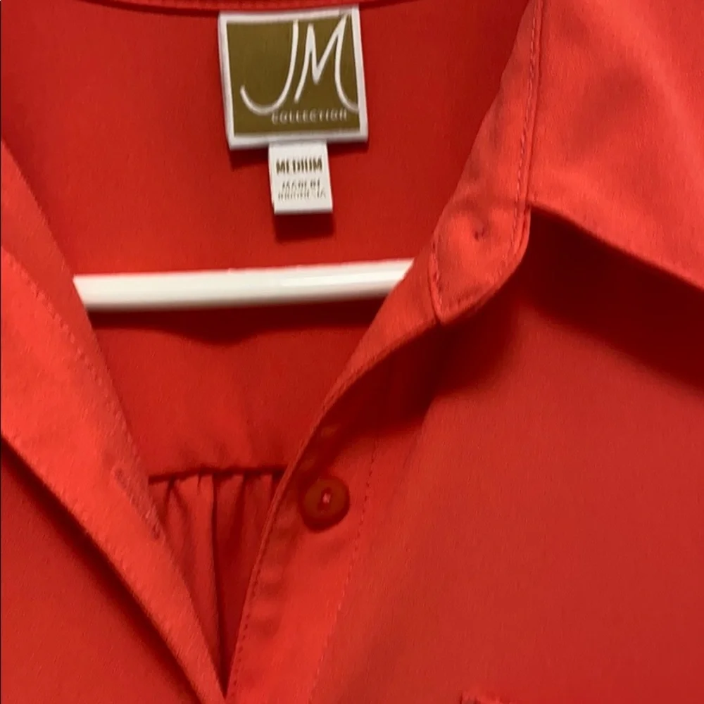 JM Collection Blouse. Size M bottom tie at front - Picture 2 of 4